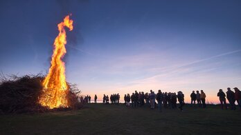 easter-fire-4630133_1280